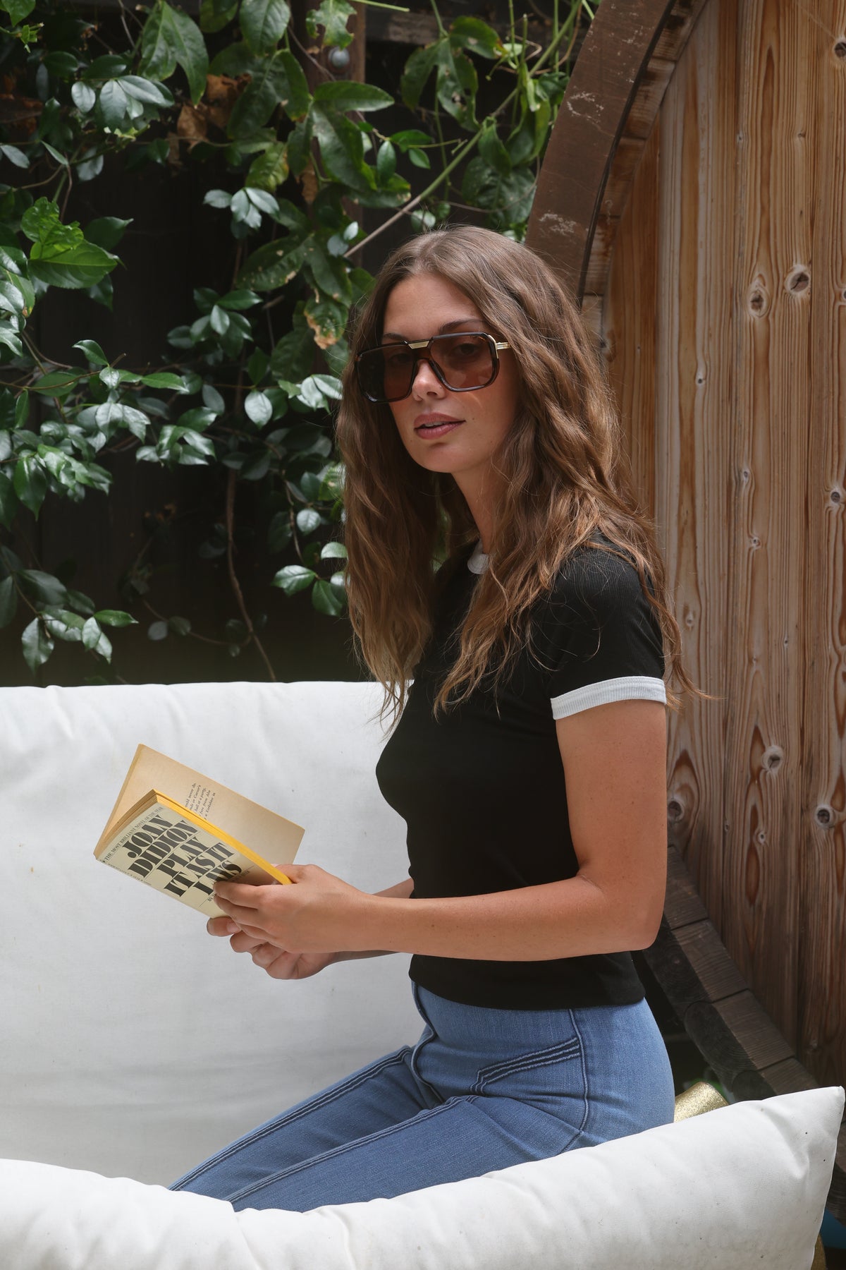 Locals Only ringer in Black