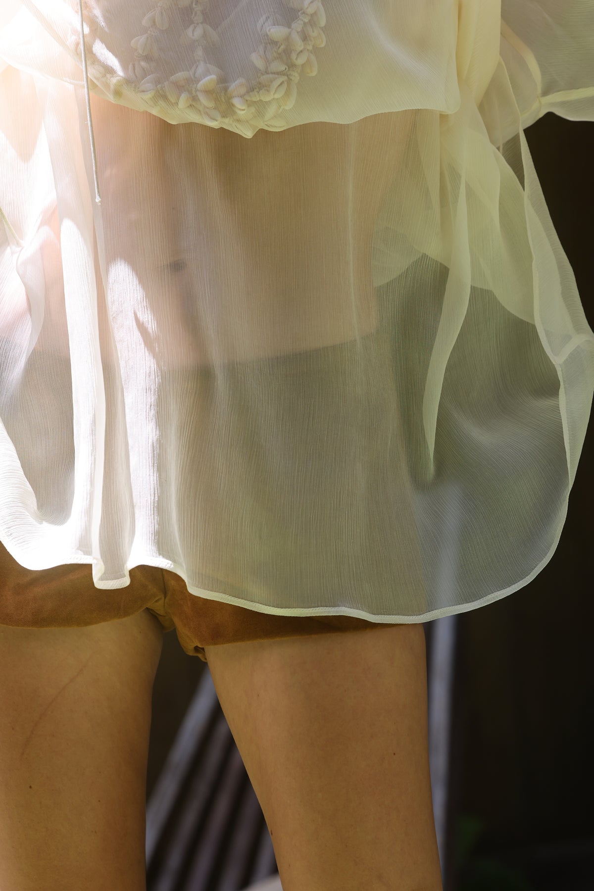 Canyon hot short in peanut FINAL SALE