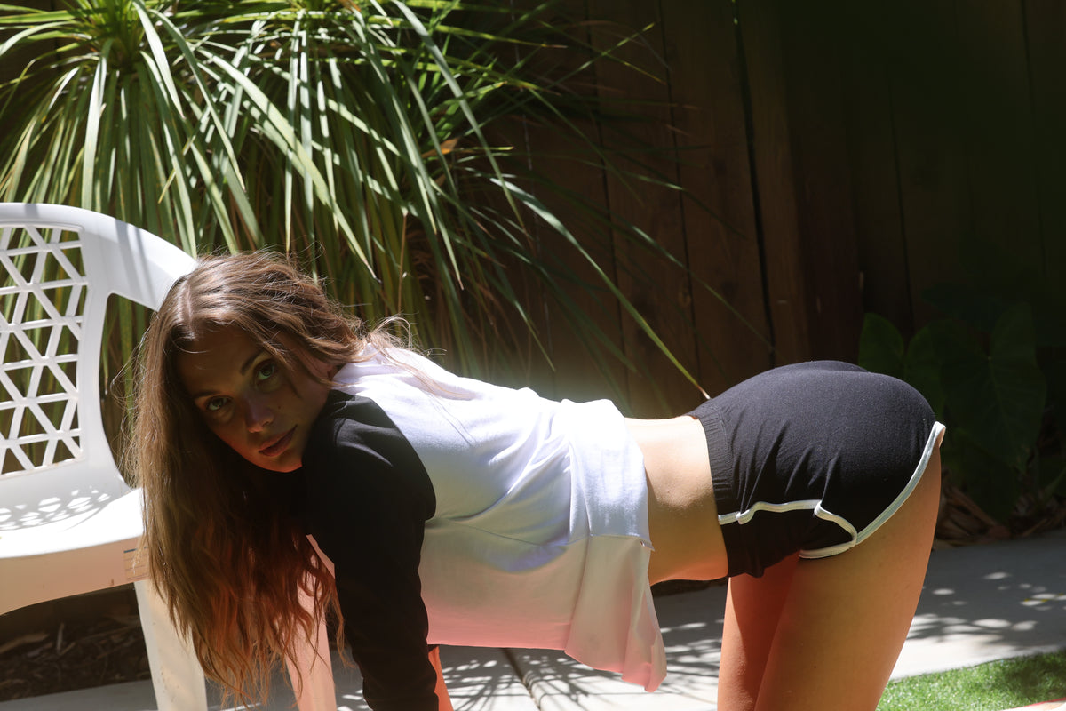 Roller Girl short in black