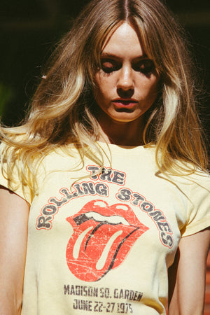 
                  
                    rolling stones 1975 baby tee pastel yellow
                  
                