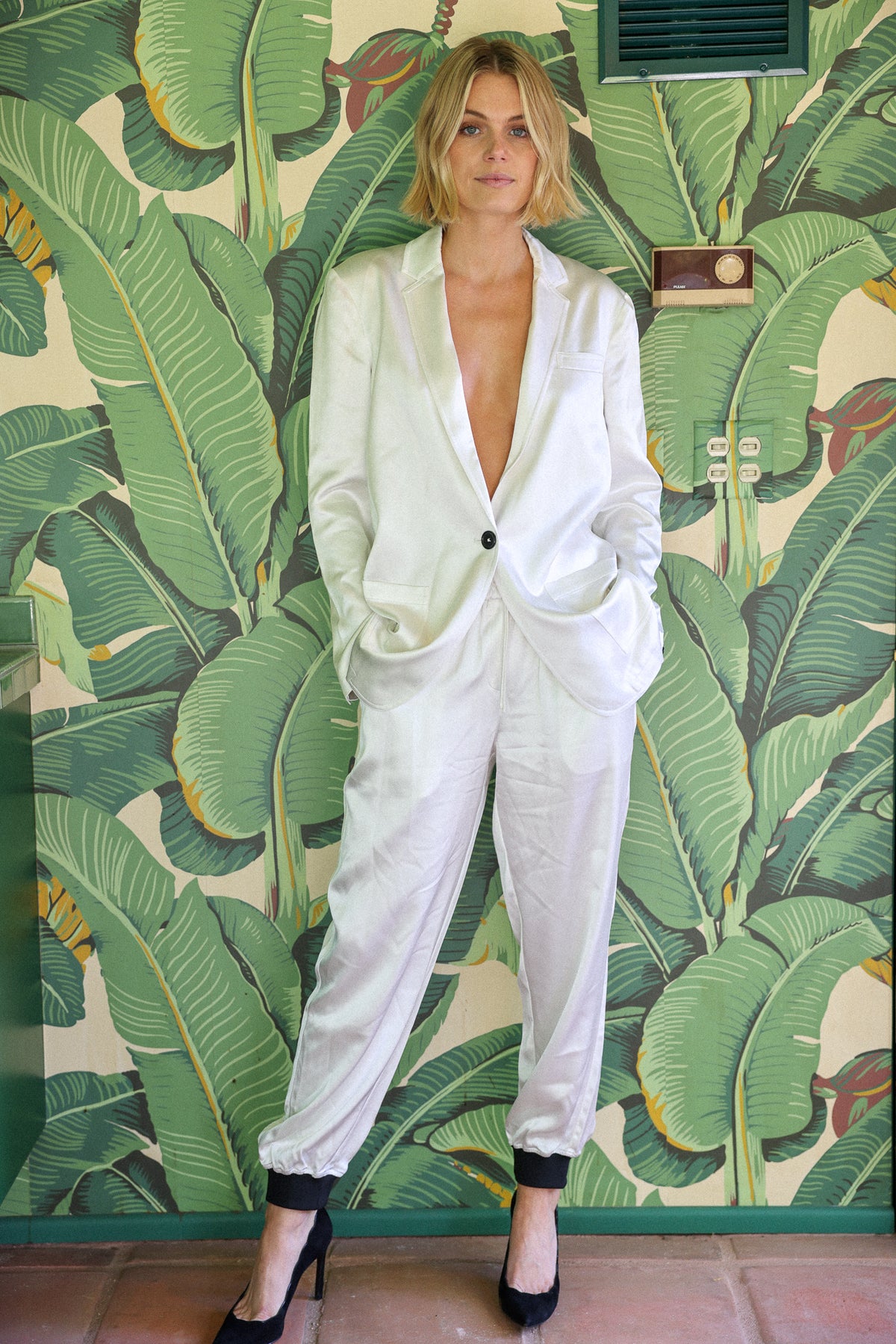 California 1970 silk suit