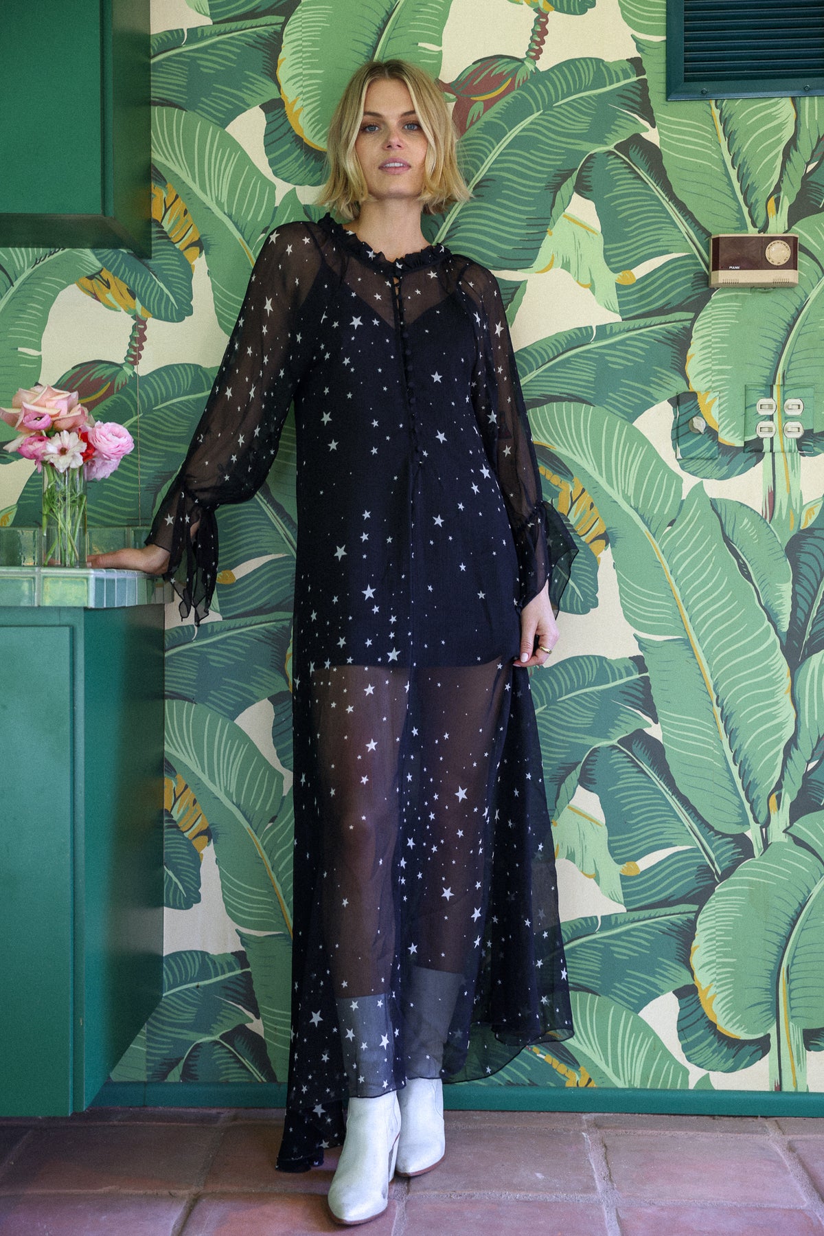 Walk of Fame dress in black