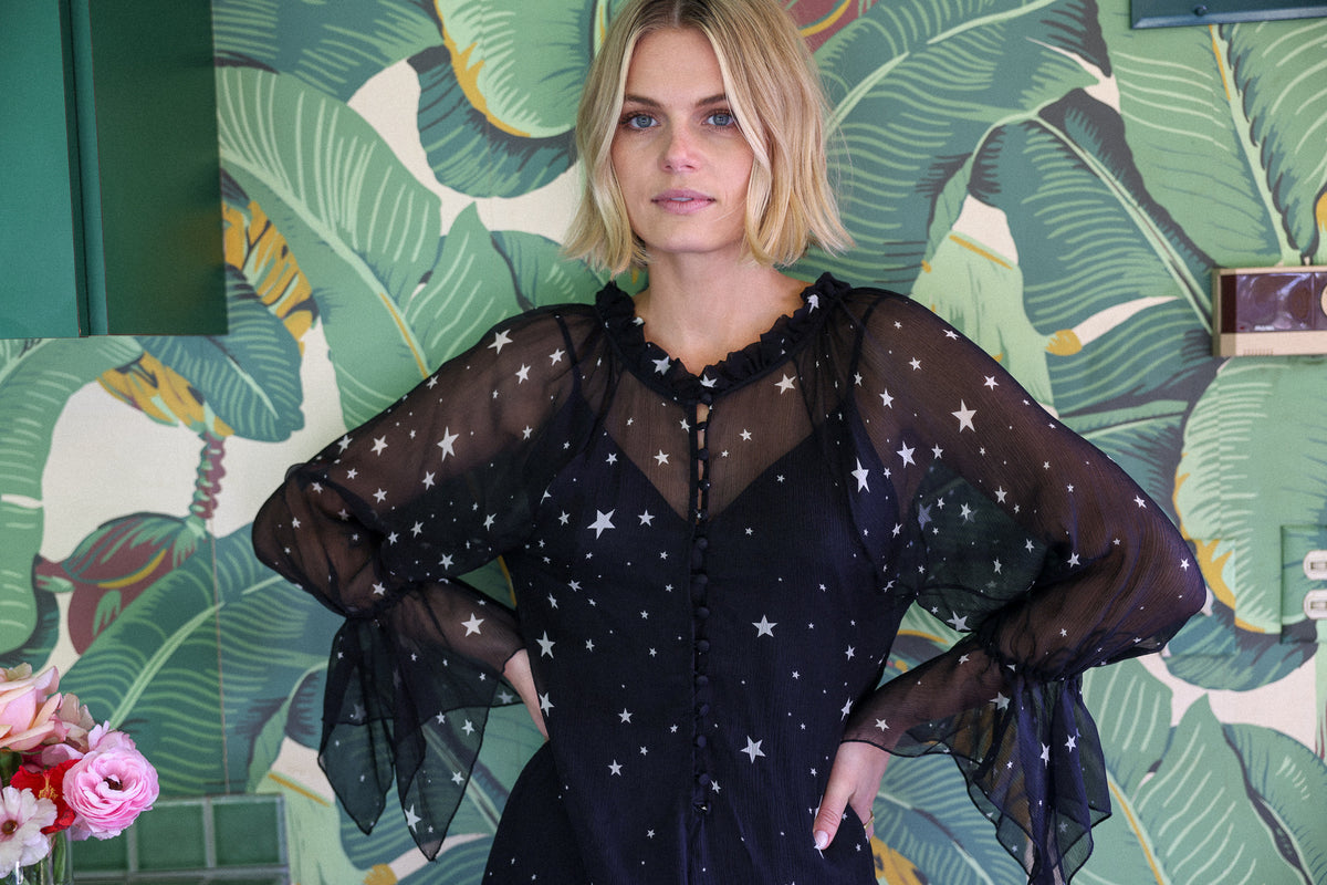 Walk of Fame dress in black