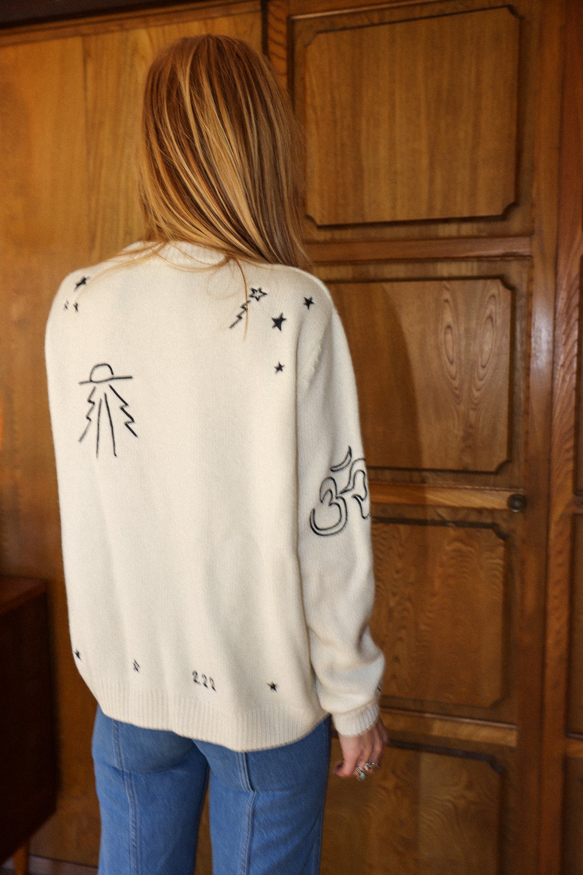 Cosmic Cashmere sweater in snow No2
