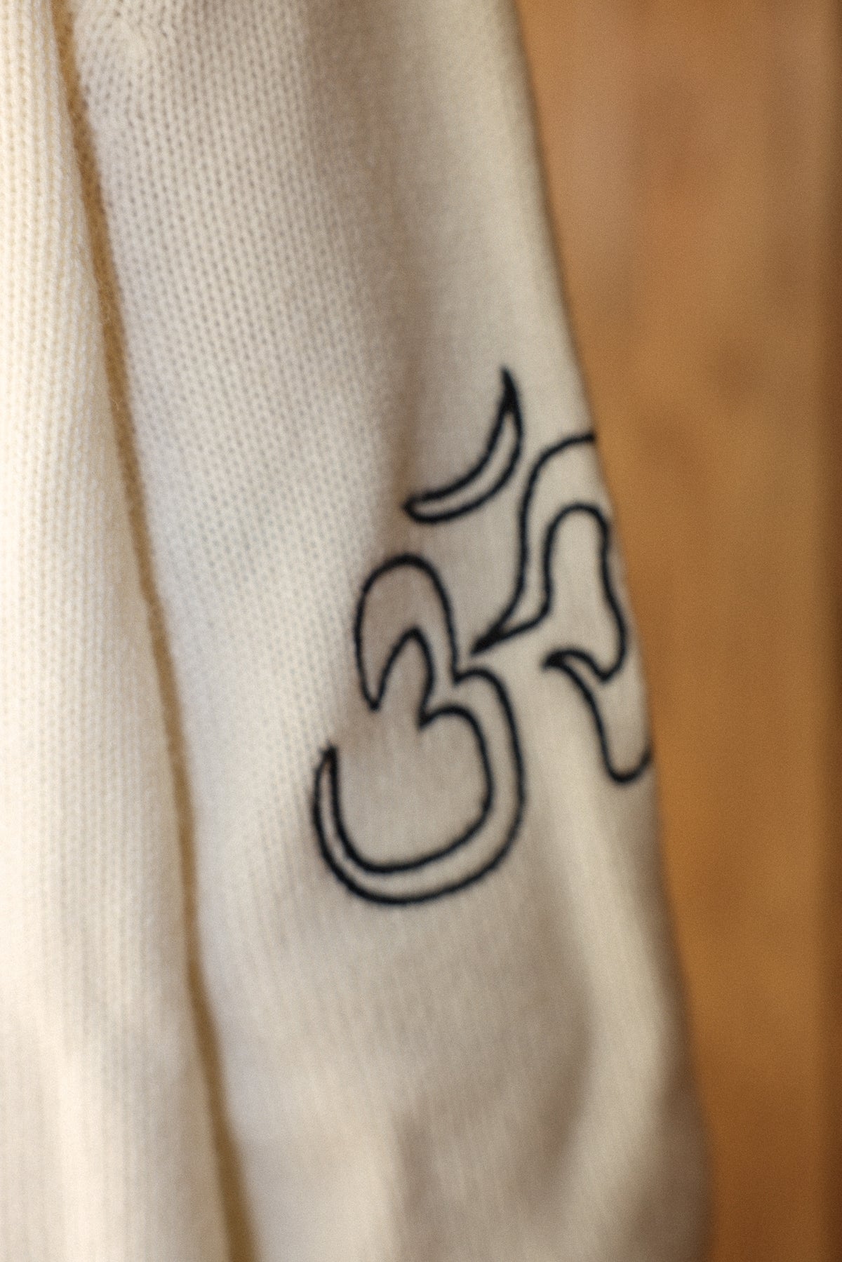Cosmic Cashmere sweater in snow No2