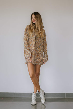 
                  
                    Boyfriend Shirt - Lola
                  
                