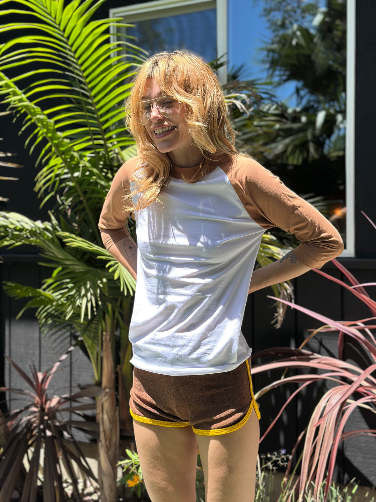 Stoned Raglan in 70's brown
