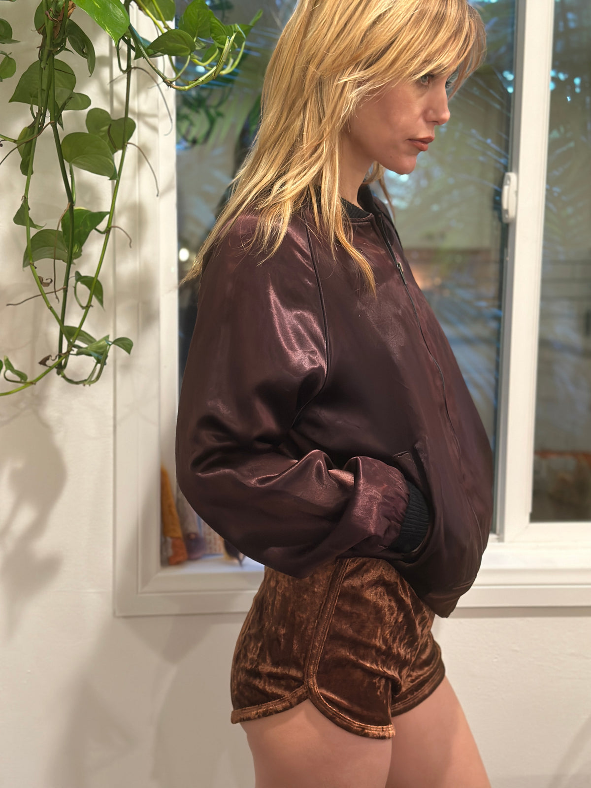 Roller Girl velvet short in brown