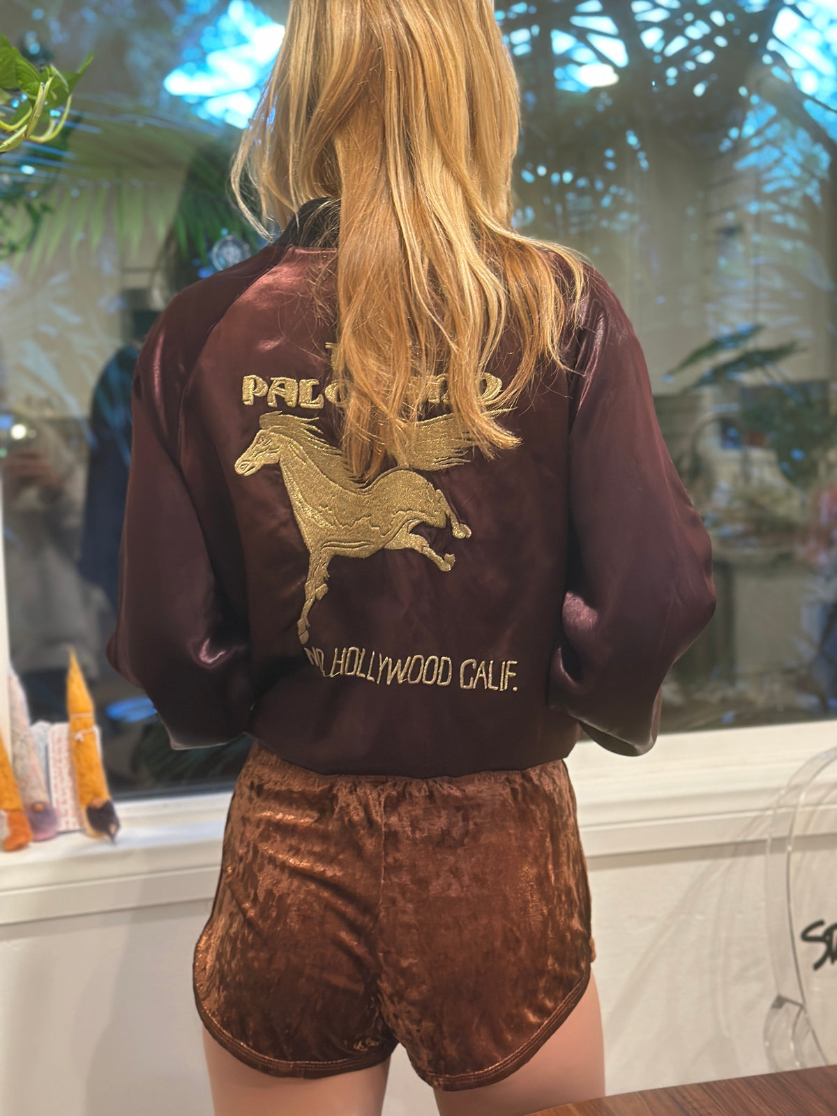 Roller Girl velvet short in brown