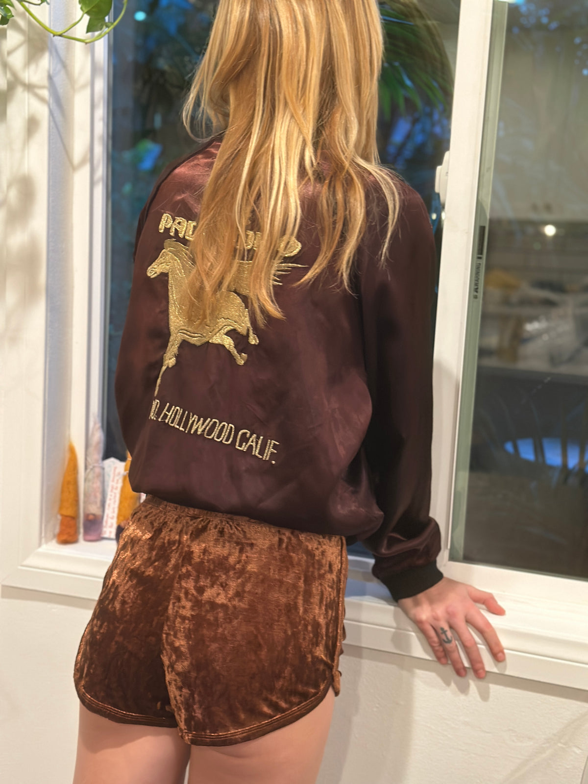 Roller Girl velvet short in brown