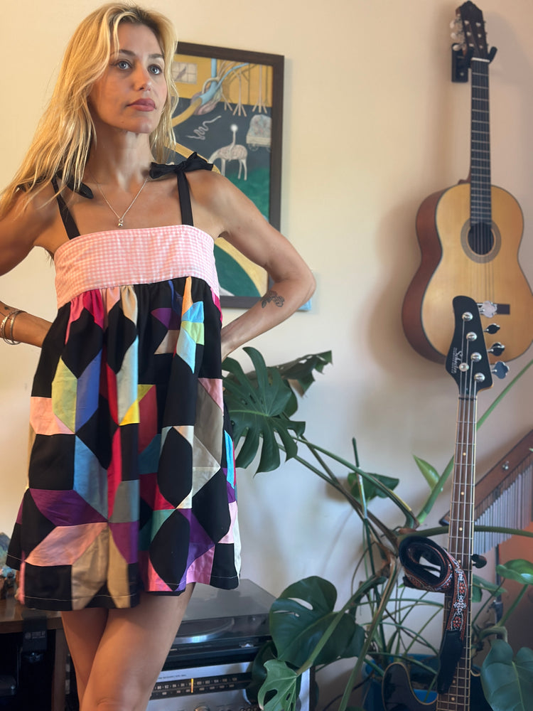 
                  
                    Twiggy dress
                  
                