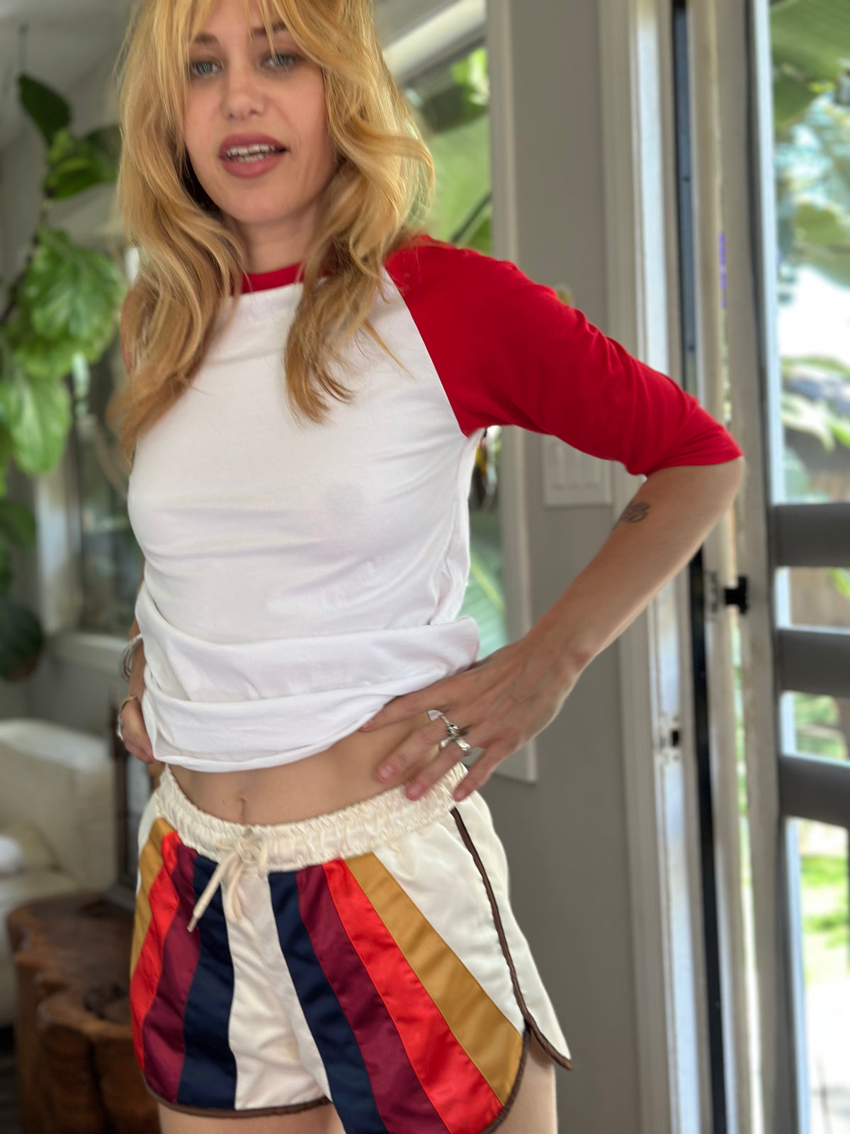 Rainbow Beam dolphin short
