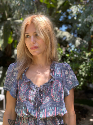 
                  
                    Festival top
                  
                