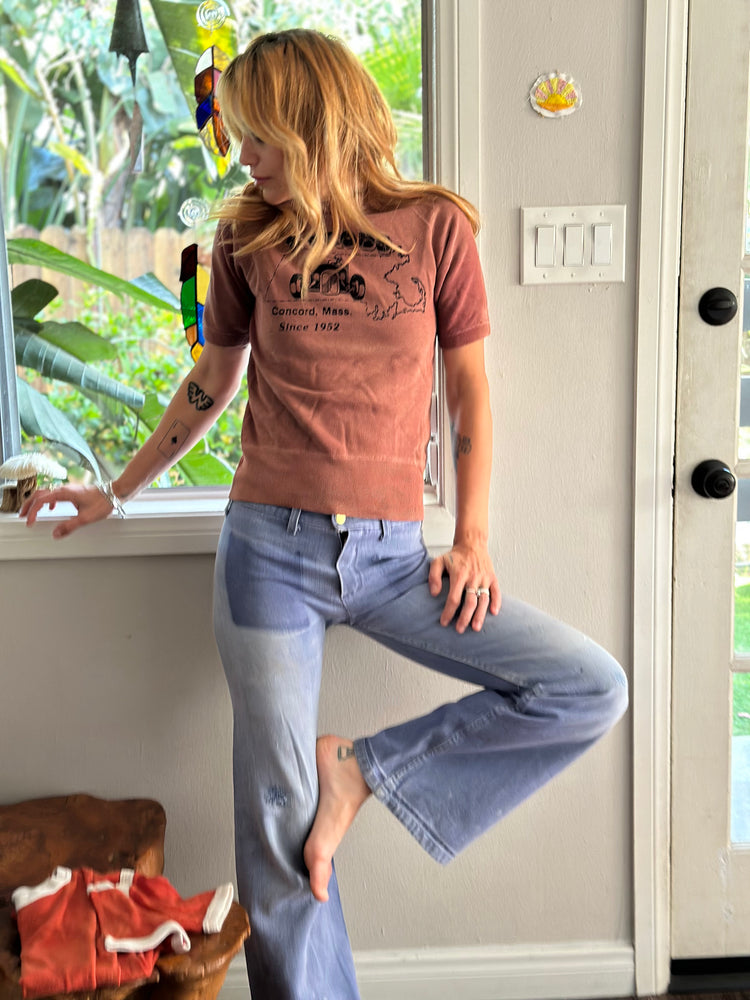 
                  
                    Vintage Sweatshirt №14
                  
                