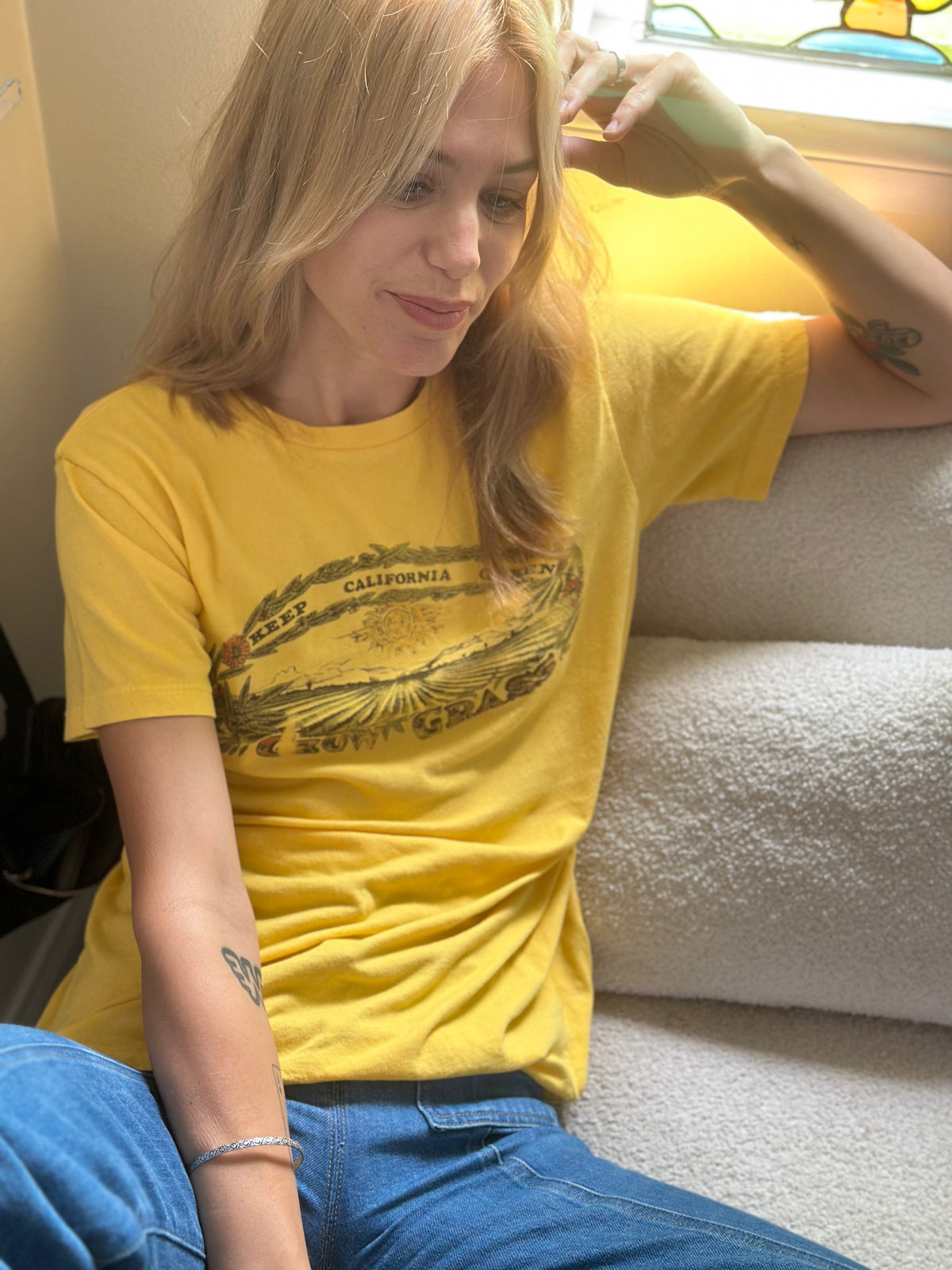 Cali Grass tee in sunshine I