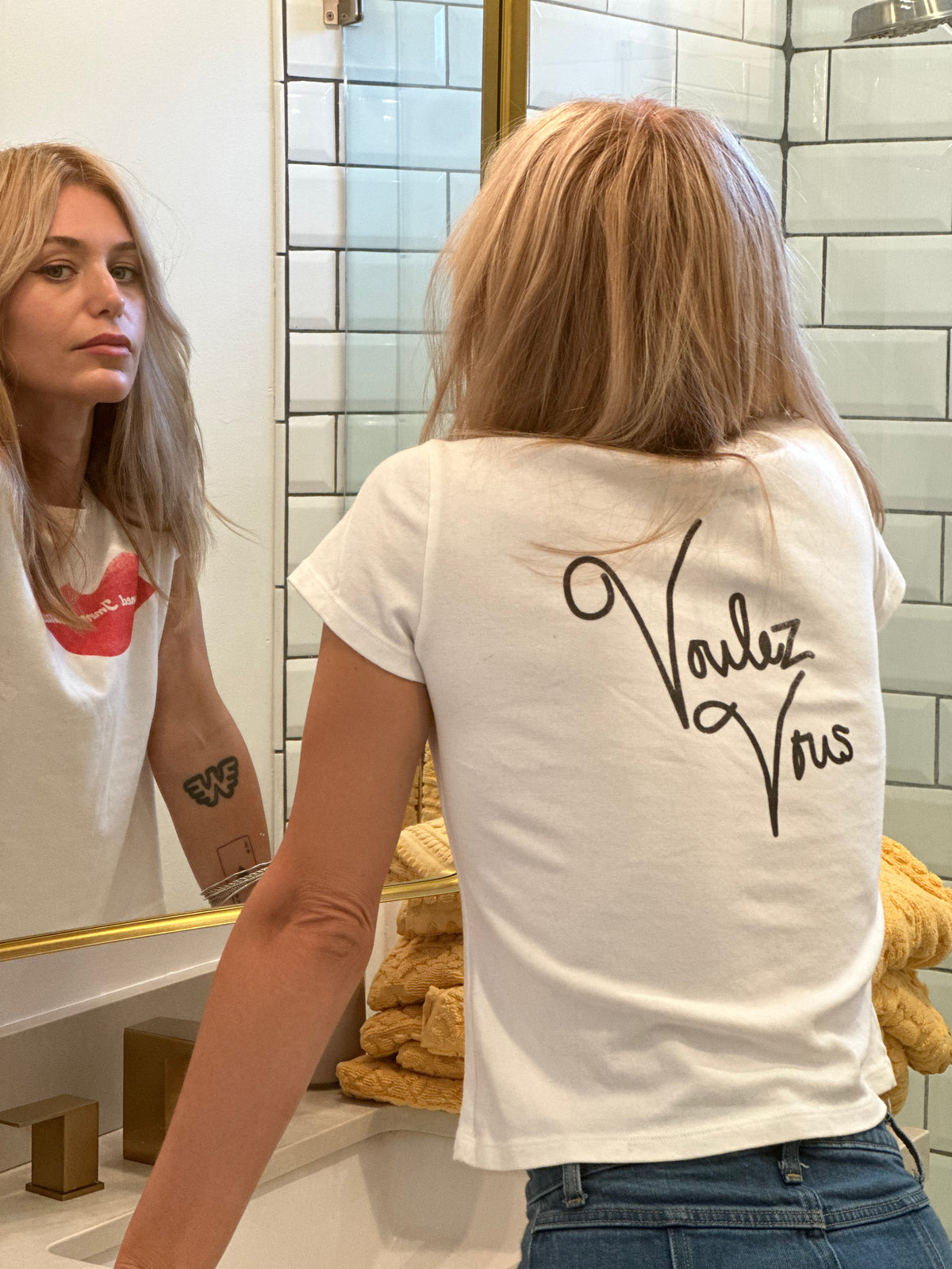 Voulez Vous tee final sale