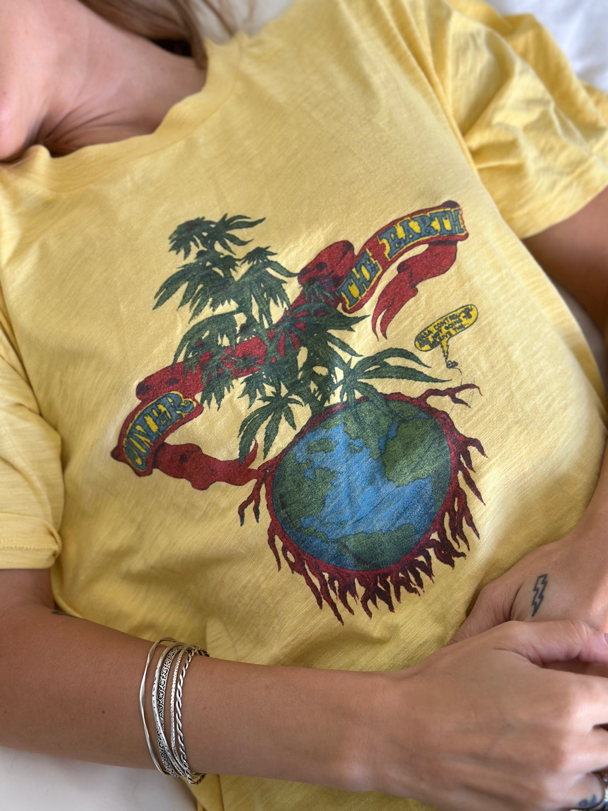 Cover the Earth tee