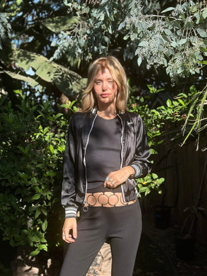 
                  
                    Runaways bomber
                  
                