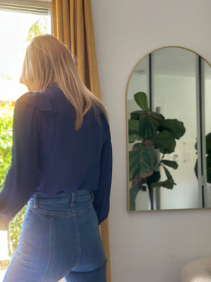 
                  
                    Françoise blouse in navy
                  
                