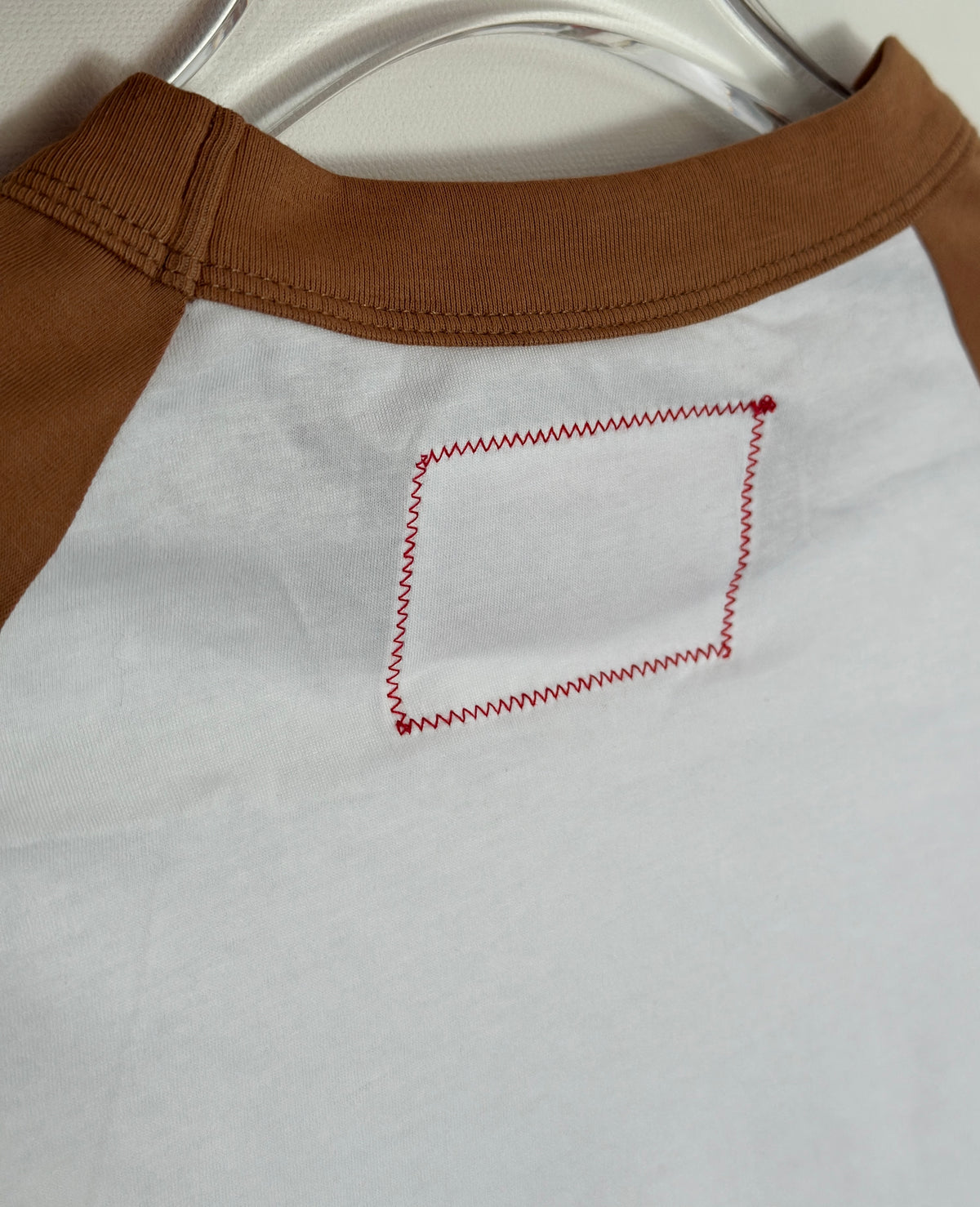 Stoned Raglan in 70's brown