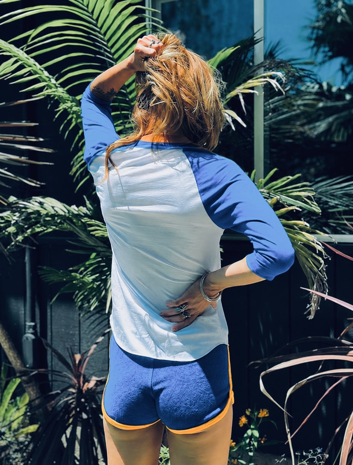 Stoned Raglan in 70's blue