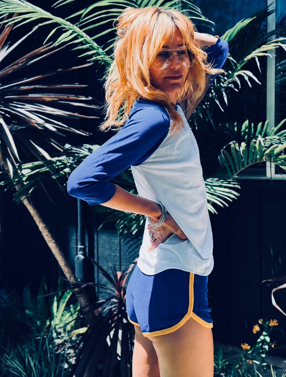 Stoned Raglan in 70's blue