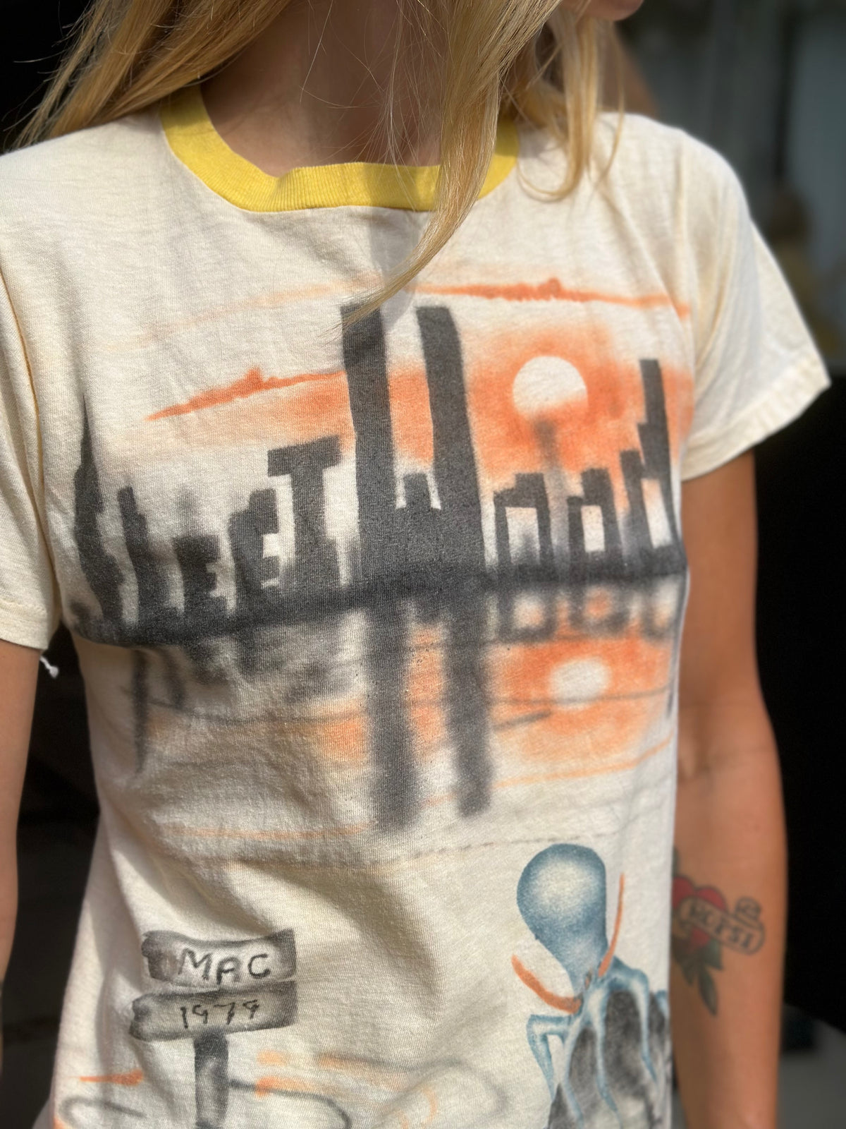 Vintage Tee №80