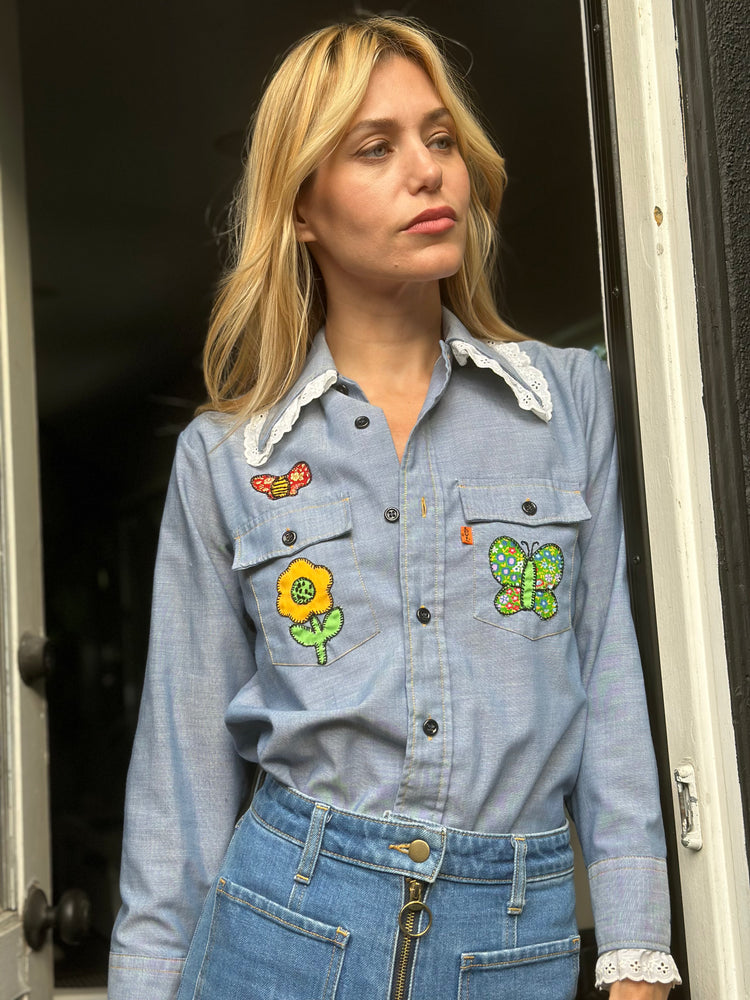
                  
                    Vintage Shirt №5
                  
                