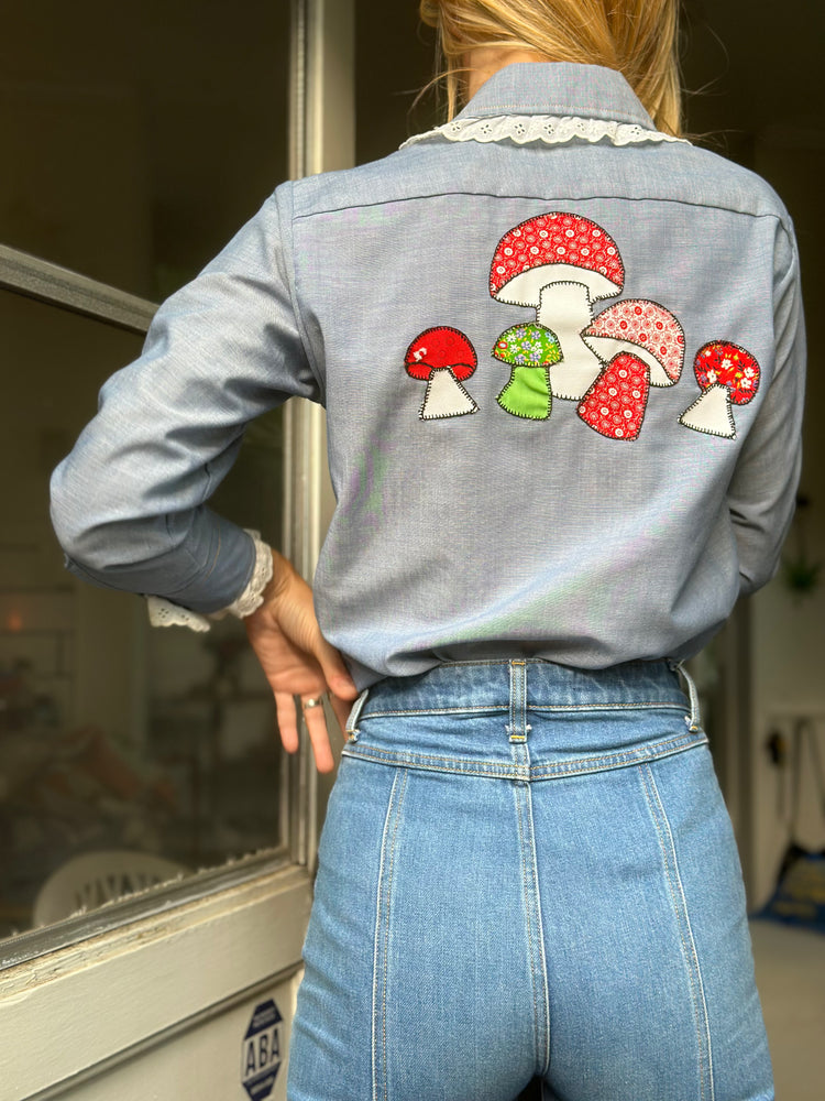
                  
                    Vintage Shirt №5
                  
                