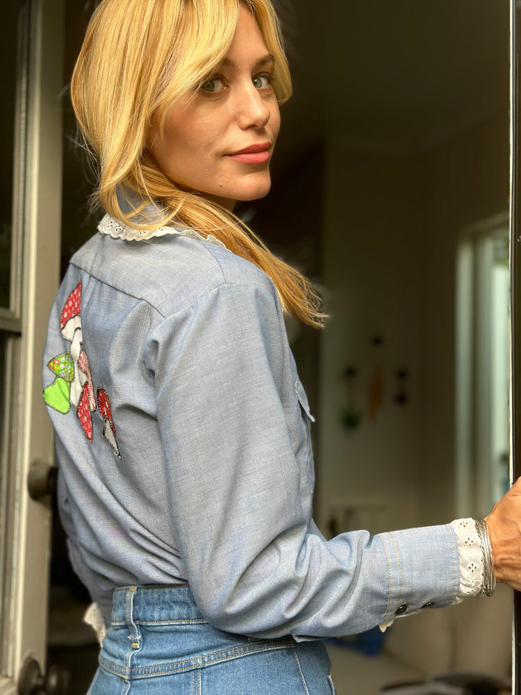 
                  
                    Vintage Shirt №5
                  
                