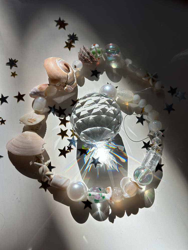 
                  
                    Moonlight : Rainbow Maker
                  
                