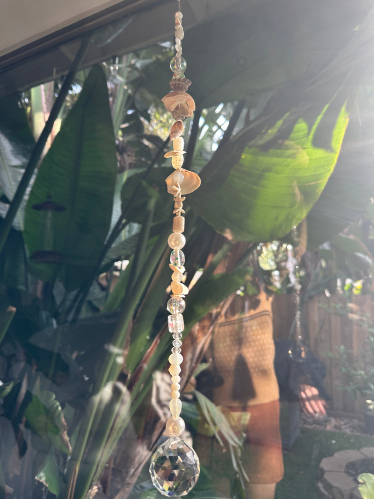 
                  
                    Moonlight : Rainbow Maker
                  
                