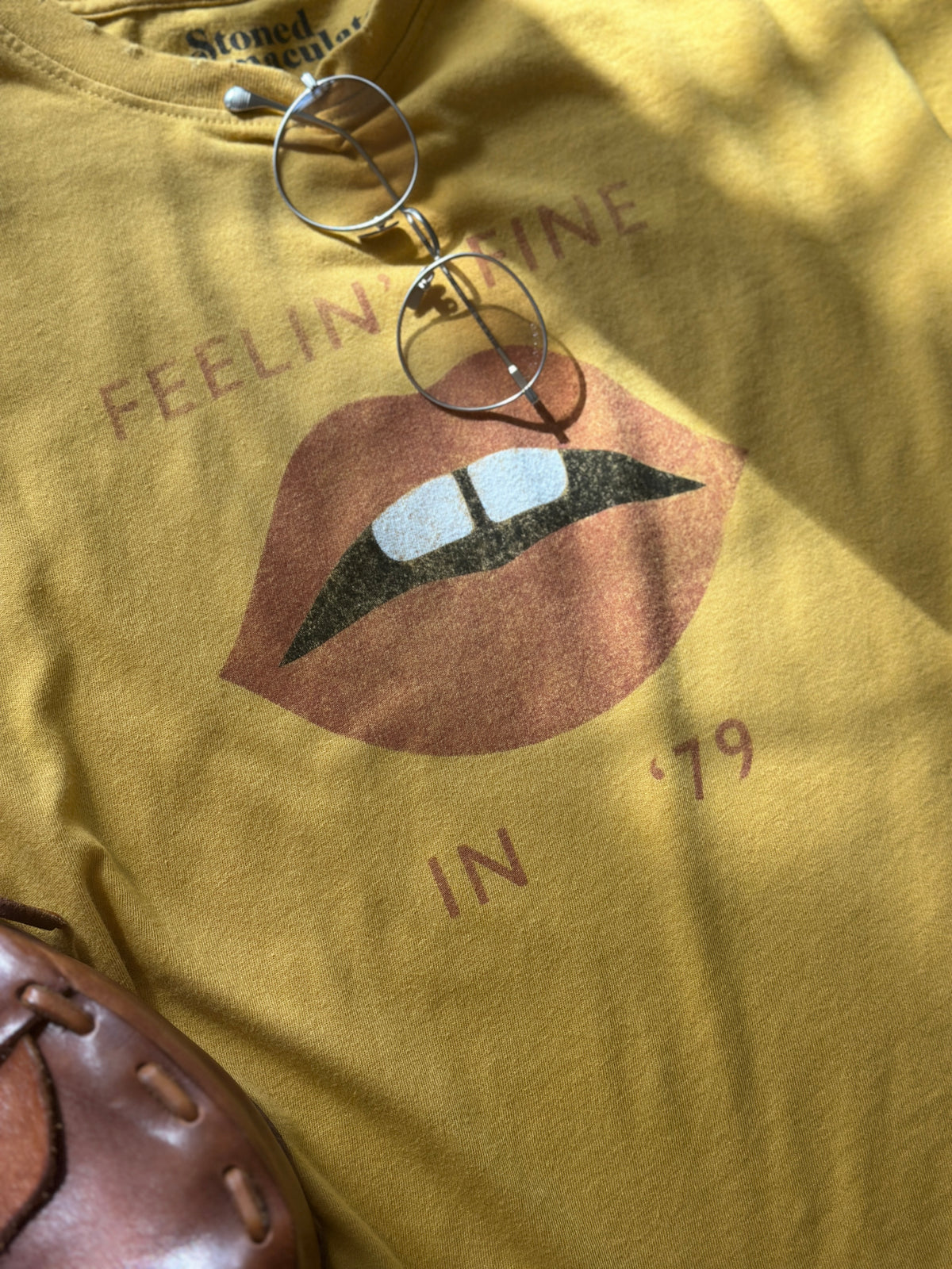feelin' fine tee