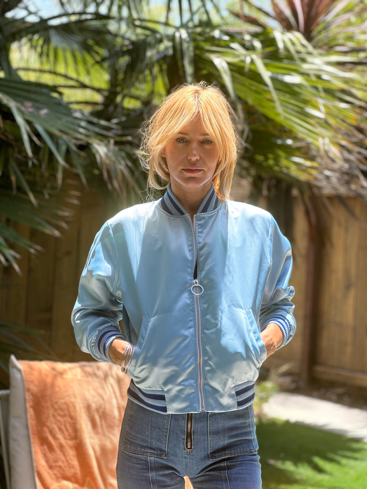 Oui bomber