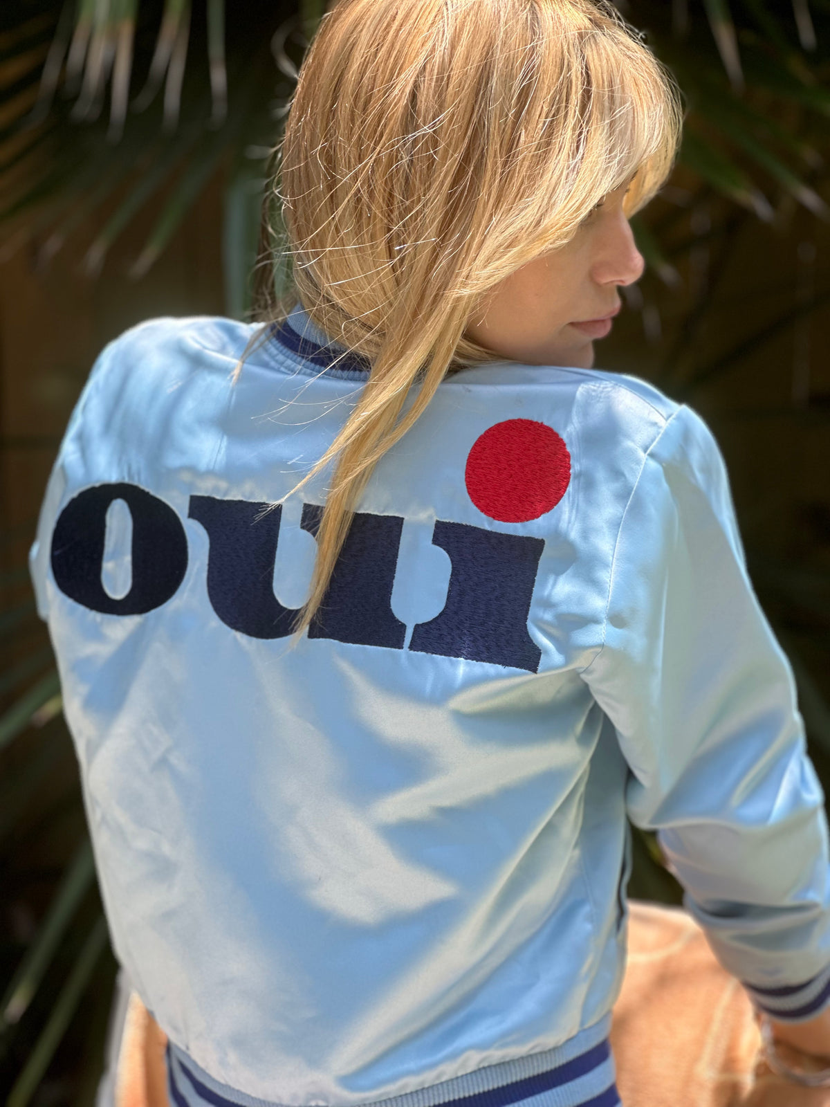 Oui bomber