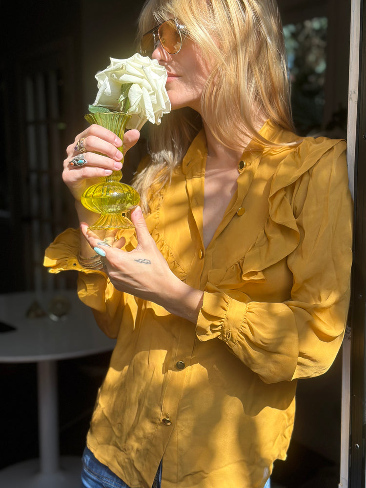 
                  
                    Françoise blouse in marigold
                  
                