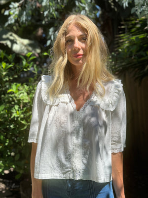 
                  
                    Woodstock top
                  
                