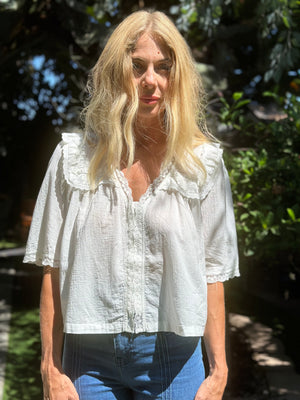 
                  
                    Woodstock top
                  
                