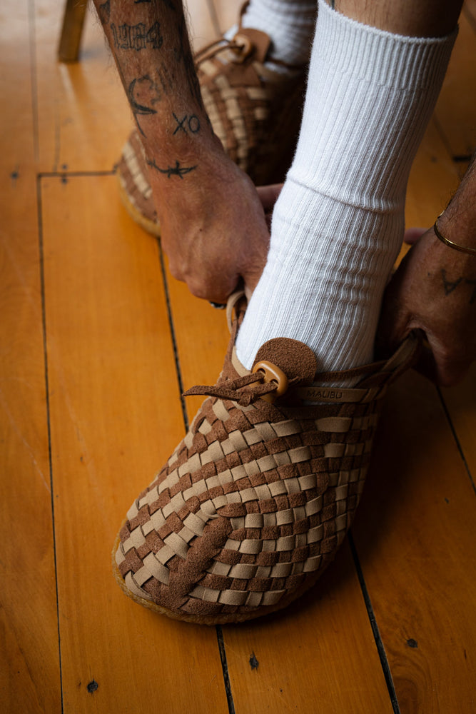 
                  
                    Latigo | Suede Vegan | Two-Tone | Crepe | Walnut | Beige
                  
                