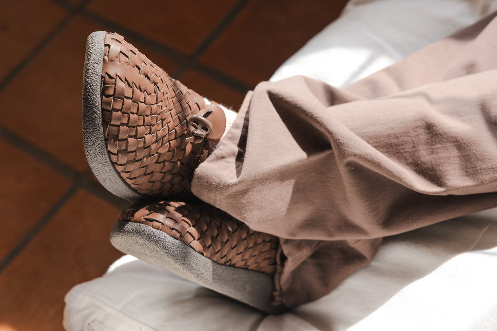 
                  
                    Latigo | Vegan Leather | Bison | Bison
                  
                