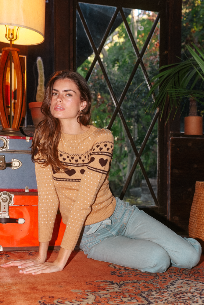 
                  
                    Punky Sweater in coffee | coming soon...
                  
                