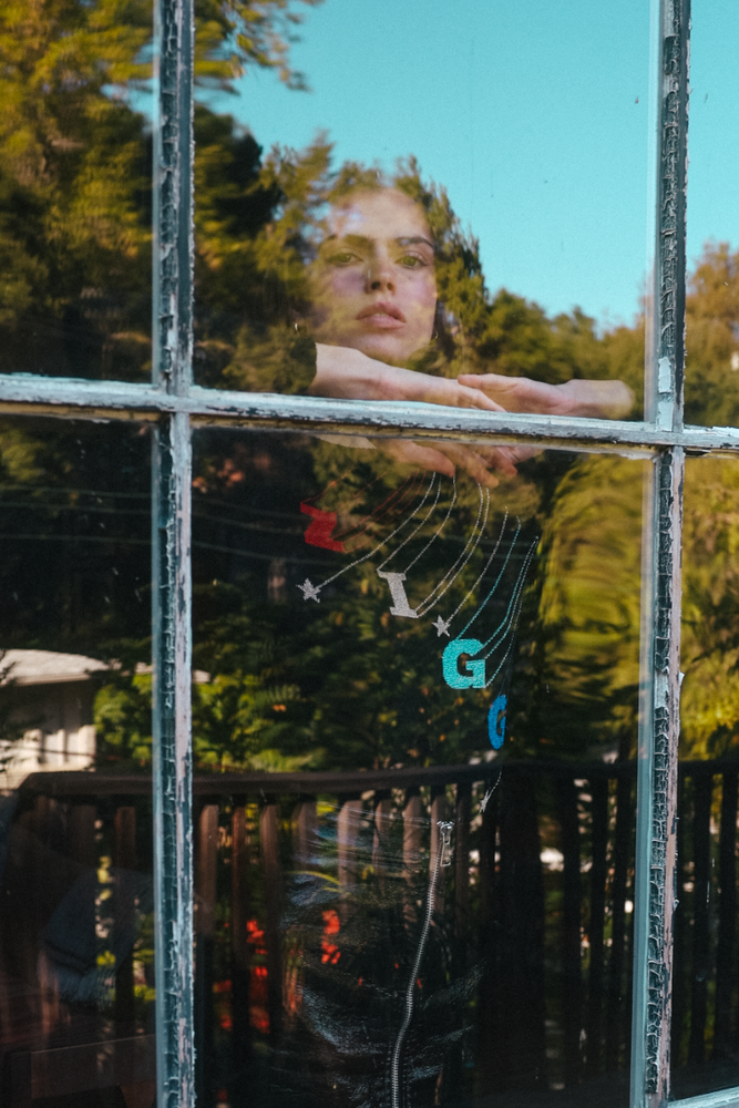 
                  
                    David Bowie Ziggy Stardust Sweater
                  
                