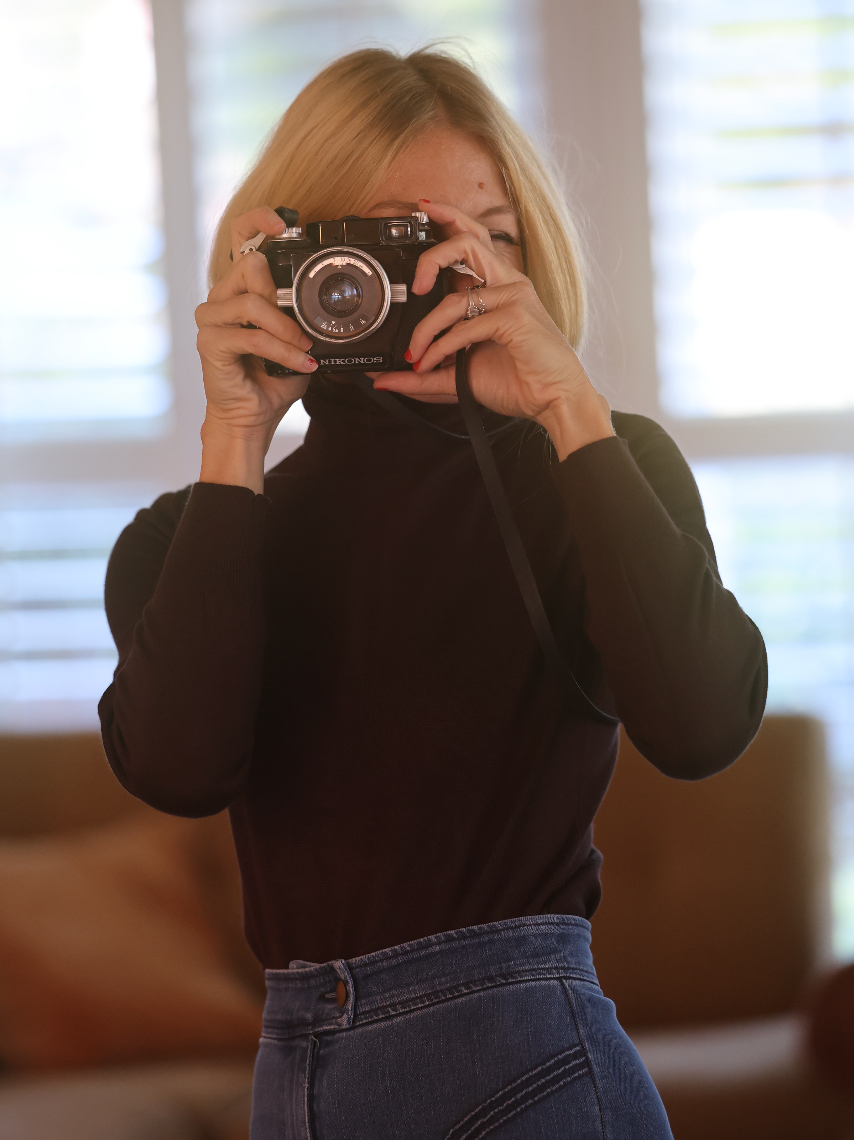 Françoise turtleneck in 70's brown