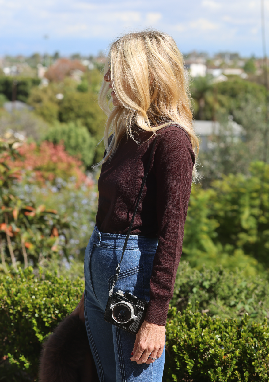 Françoise turtleneck in 70's brown