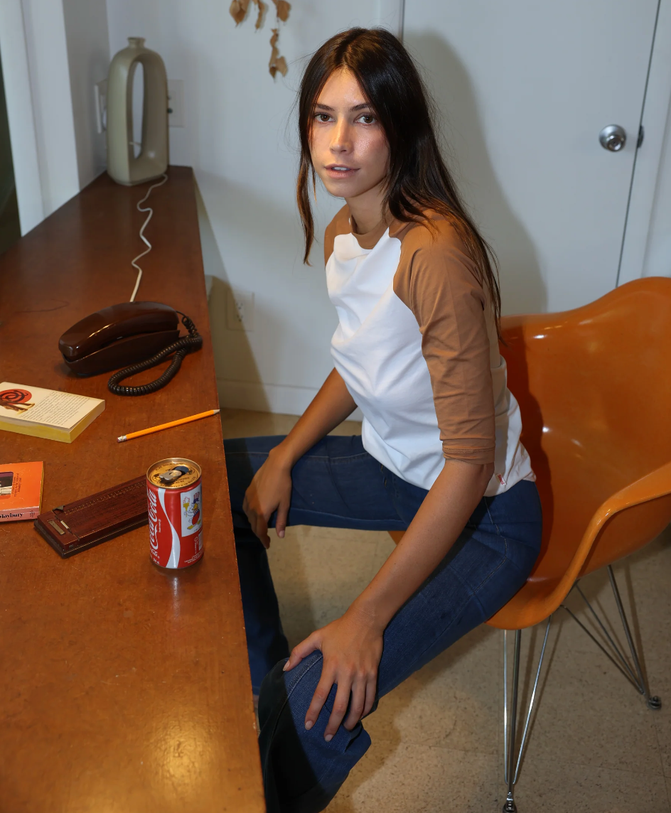 Stoned Baseball Raglan in 70's brown