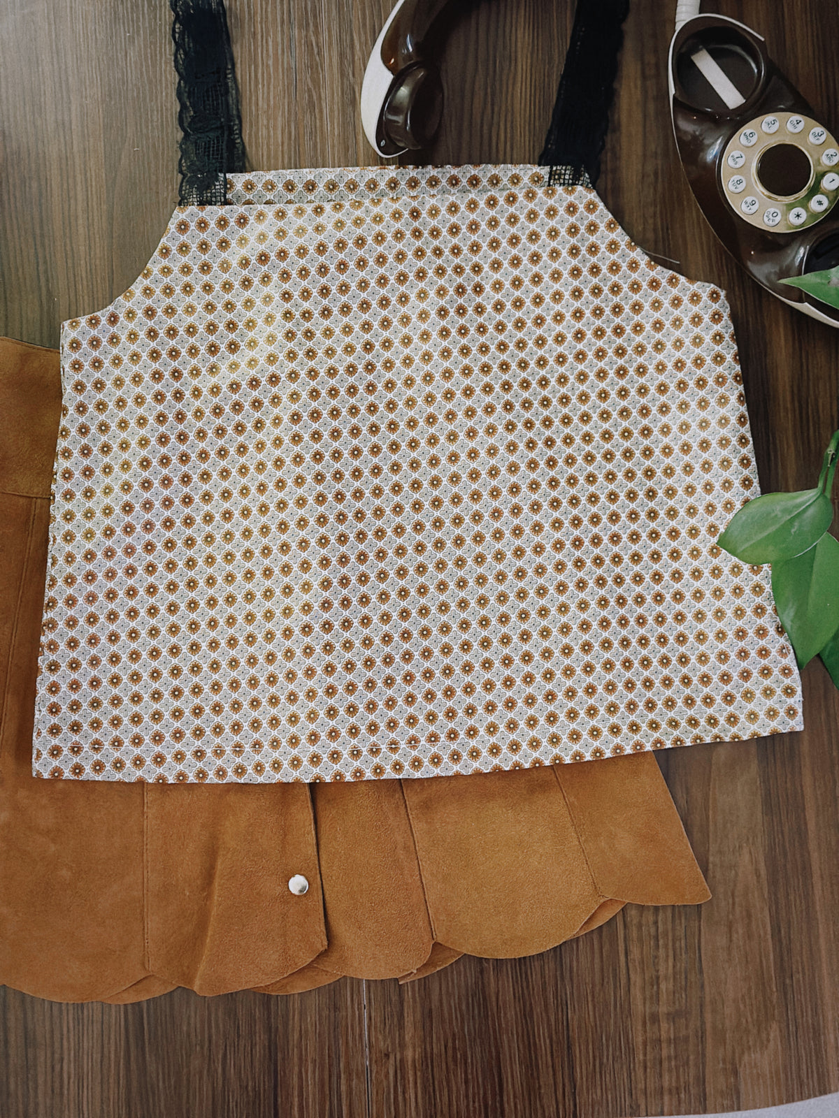 Daisy Medallion top