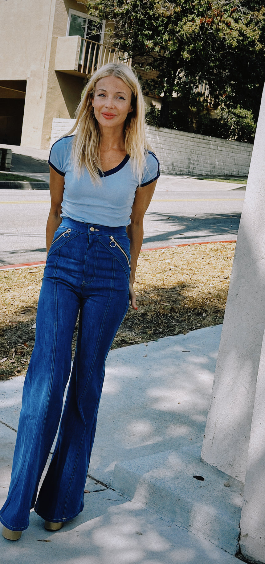 Malibu tee in sky