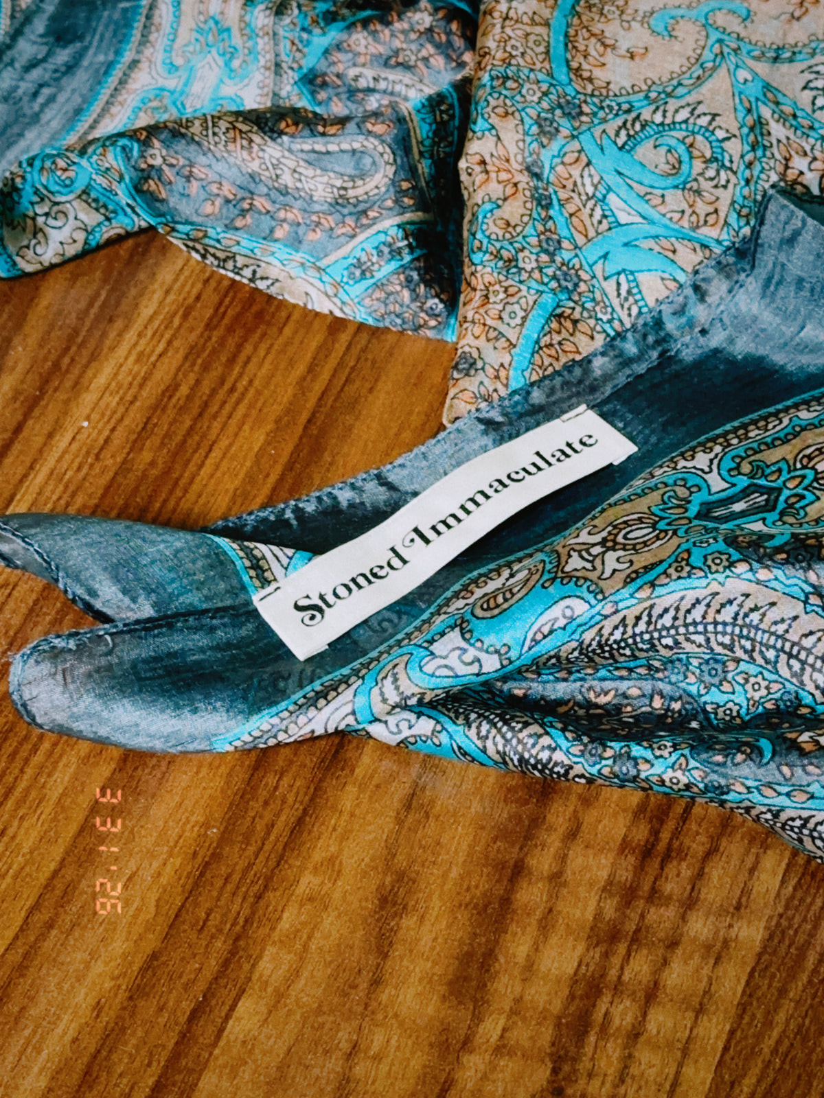 Case Study Scarf №2
