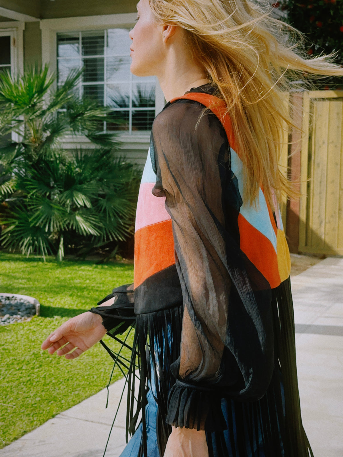 California Dreamin vest in black