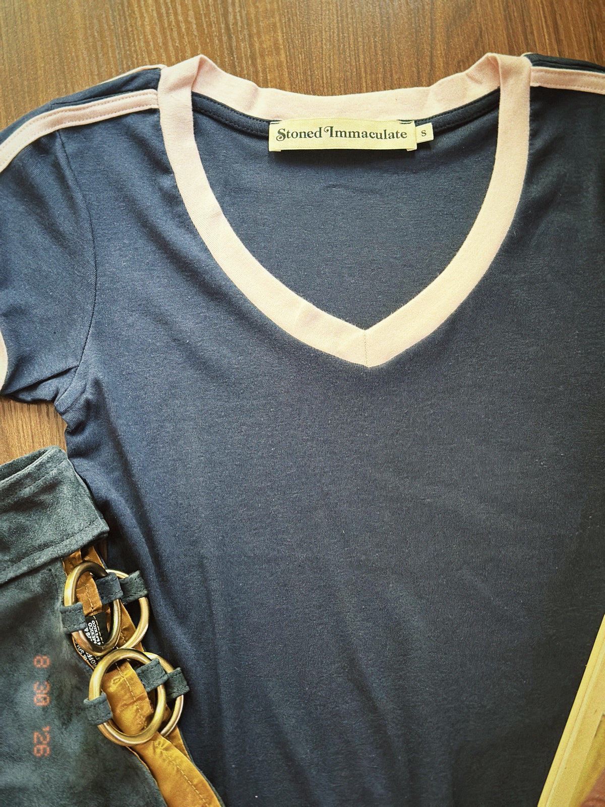 Malibu tee in navy/blush